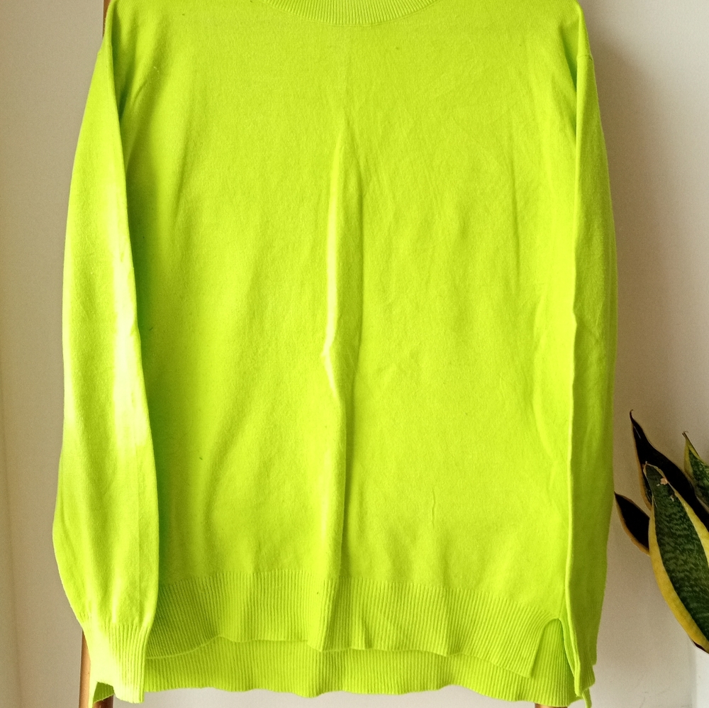 ❌❌sold❌❌Neon Green Boxy Knitted Sweater - Picture 8 of 9